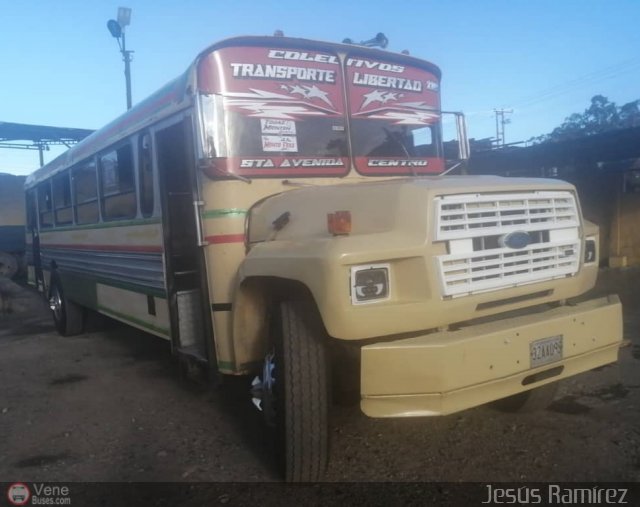 Colectivos Transporte Libertad C.A. 06 por Jerson Nova