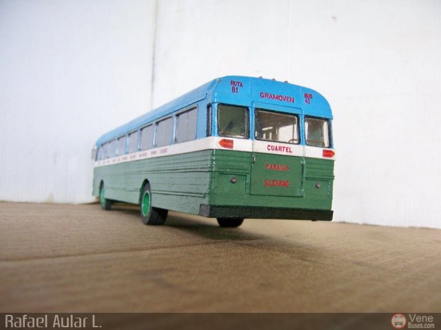 Maquetas y Miniaturas 41 ruta 81 ICEP por Rafael Aular