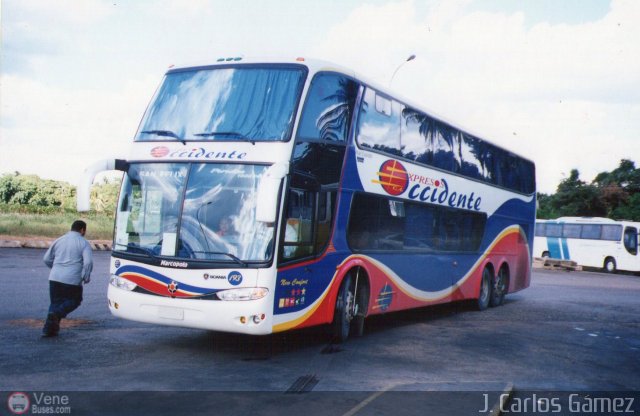 Expresos Occidente 193 por J. Carlos G�mez