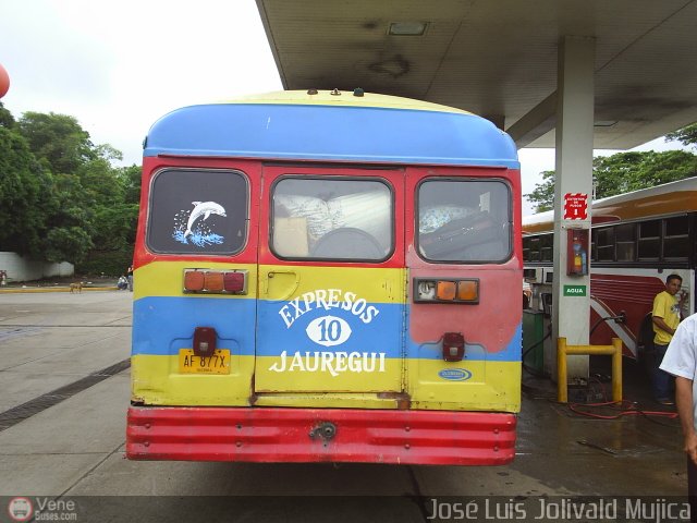 Expresos Jáuregui 010 por José Luis Mujica