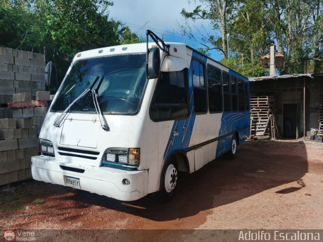 Particular o Desconocido 0000000 por Adolfo Escalona