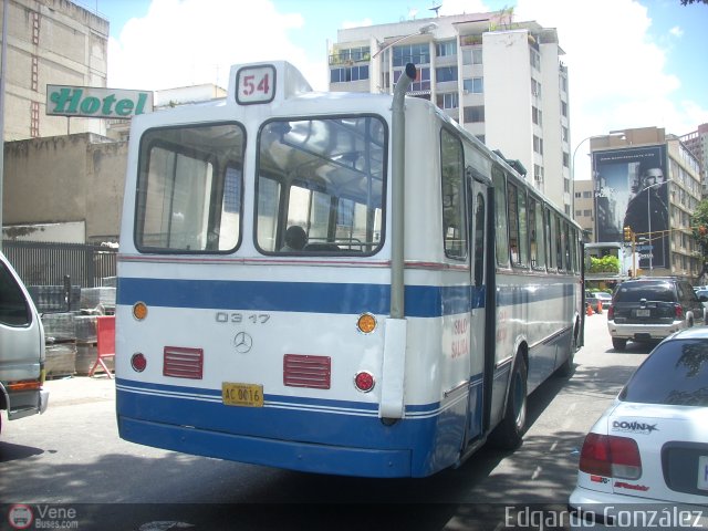 DC - Colectivos Solven 054 por Edgardo Gonz�lez