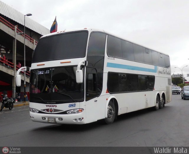 Expresos San Crist�bal 382 por Waldir Mata