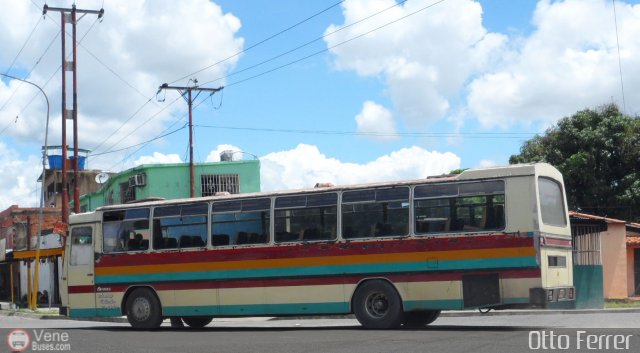 Cooperativa Canaima 40 por Otto Ferrer