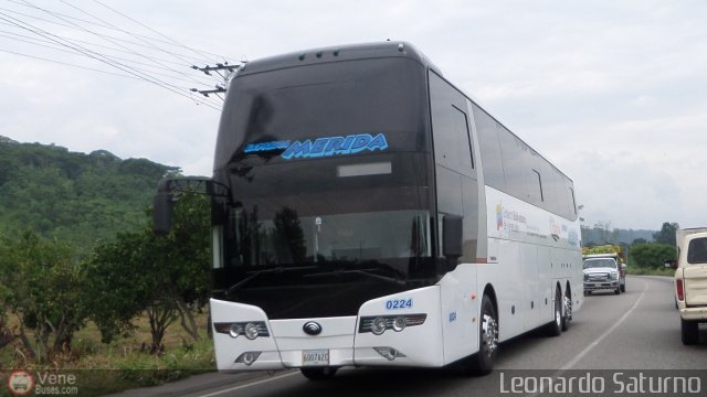 Expresos M�rida 0224 por Leonardo Saturno