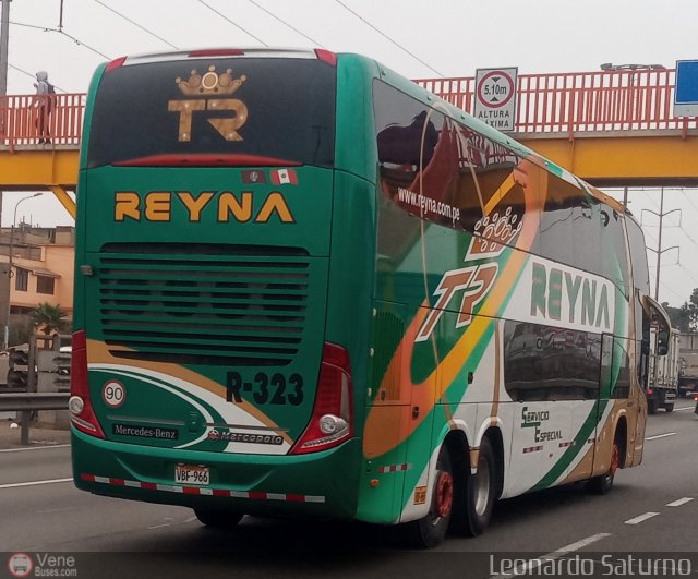 Turismo Reyna 323 por Leonardo Saturno