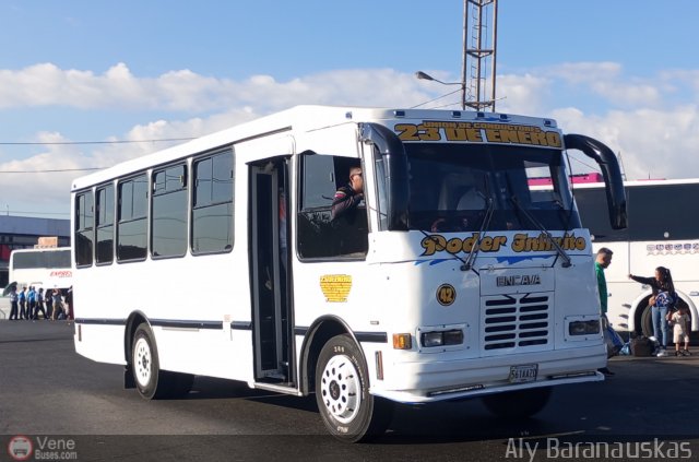 U.C. 23 de Enero 042 por Aly Baranauskas