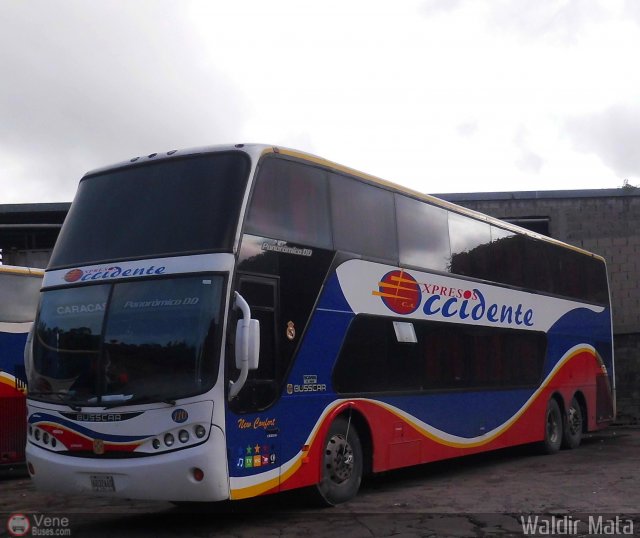 Expresos Occidente 110 por Waldir Mata