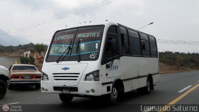 Expresos Mocot�es 20 por Leonardo Saturno