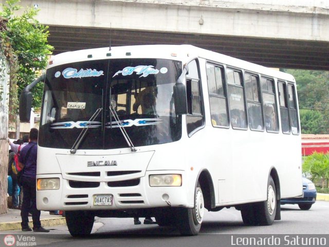 Colectivos El Viga 04. por Leonardo Saturno