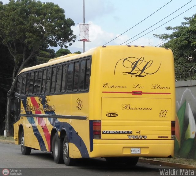 Expresos Los Llanos 137 por Waldir Mata