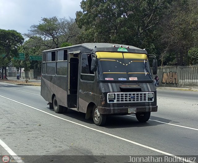 DC - S.C. Plaza Espaa - El Valle - Coche 073 por Jonnathan Rodrguez