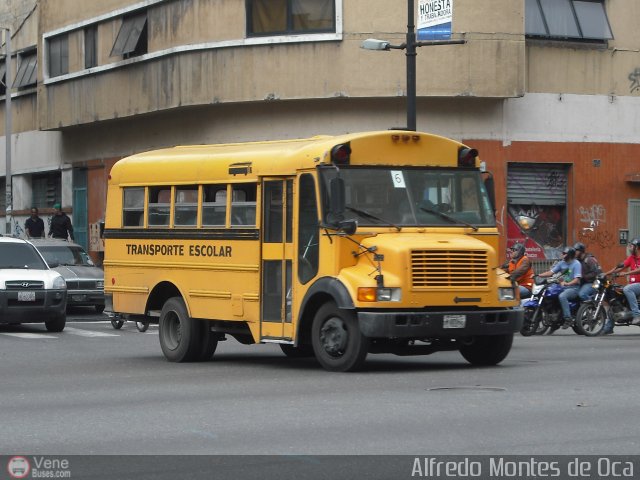 Universitarios y Escolares 6 por Alfredo Montes de Oca