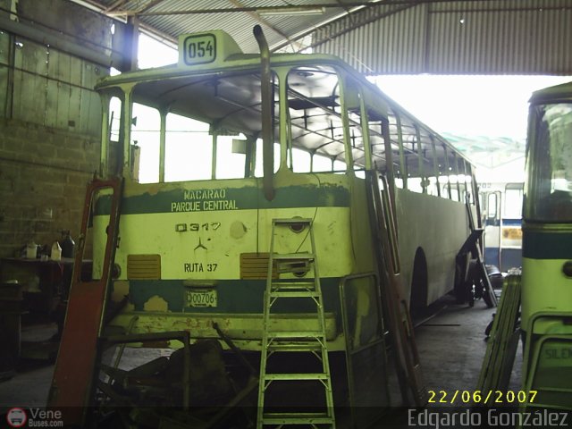 DC - Autobuses de Antimano 054 por Edgardo Gonz�lez