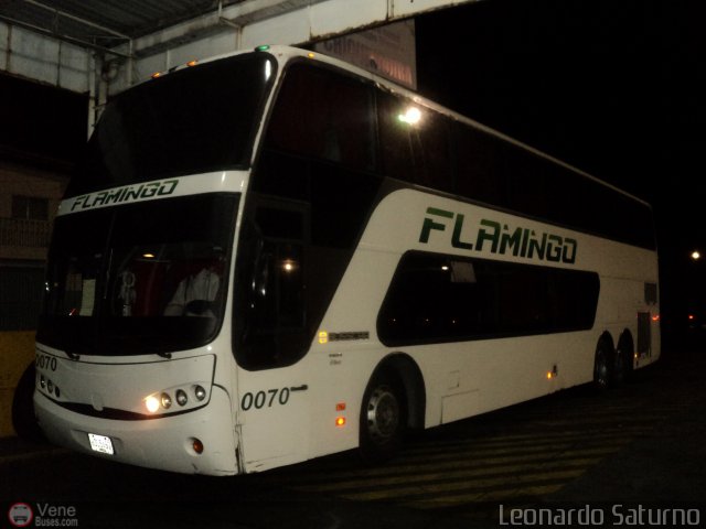 Expresos Flamingo 0070 por Leonardo Saturno