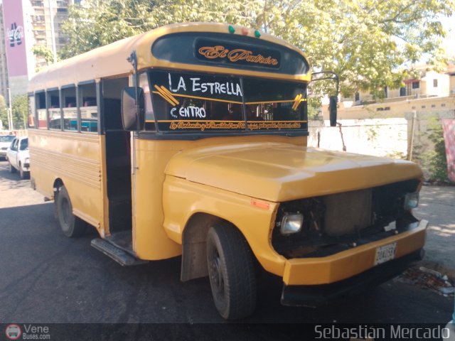 ZU - Colectivos La Limpia - La Estrella 030 por Sebastin Mercado
