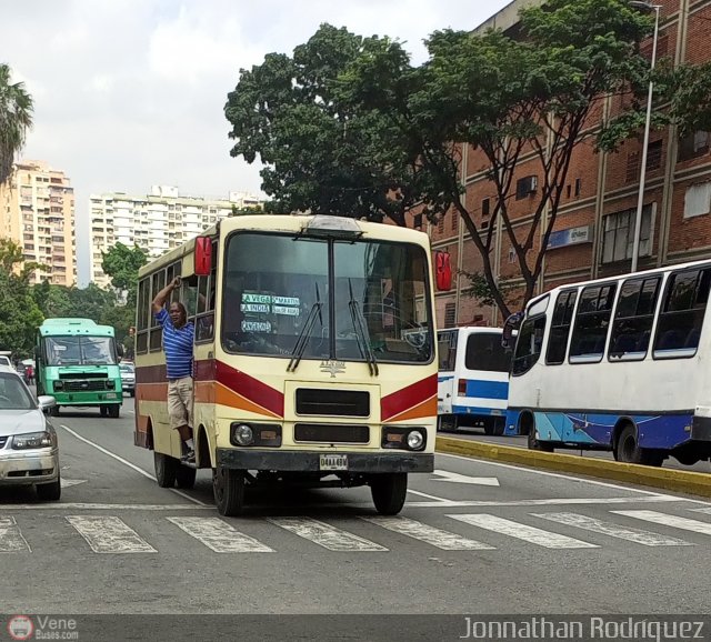 DC - Unin Conductores del Oeste 103 por Jonnathan Rodrguez