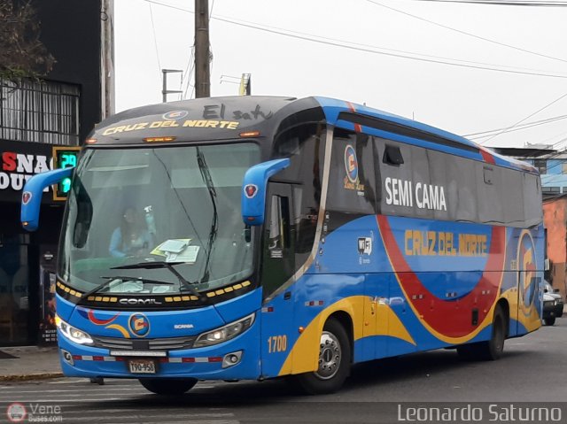 Cruz del Norte 1700 por Leonardo Saturno