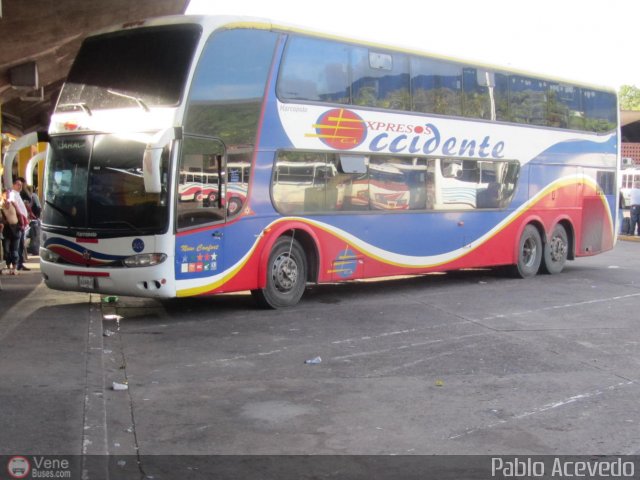 Expresos Occidente 300 por Pablo Acevedo