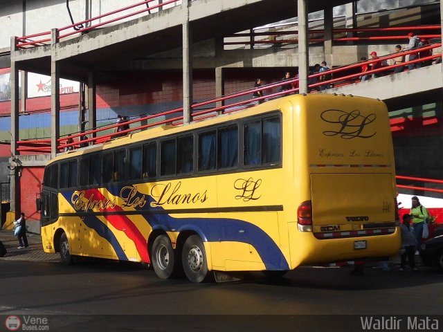 Expresos Los Llanos 440 por Waldir Mata