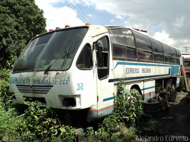 En Chiveras Abandonados Recuperacin AC0031 por Alejandro Curvelo