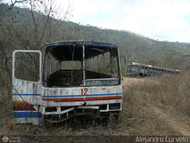 En Chiveras Abandonados Recuperaci�n Expresos Camargui 12 por Alejandro Curvelo