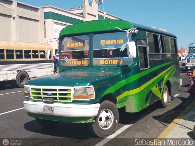 ZU - Colectivos La Limpia - La Estrella 028 por Sebastin Mercado