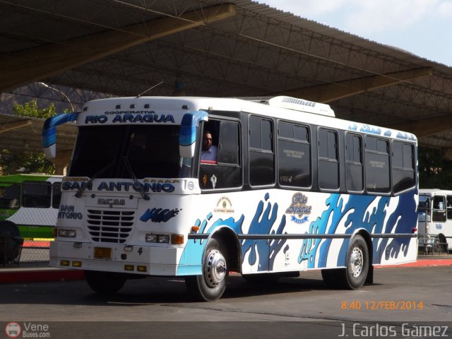 Cooperativa Rio Aragua 13 por Alvin Rondn
