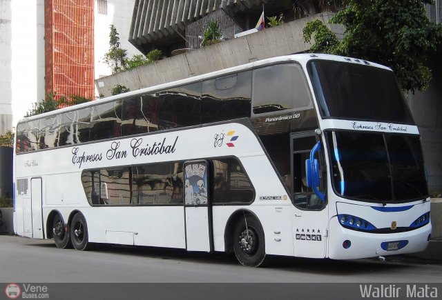 Expresos San Crist�bal 165 por Waldir Mata
