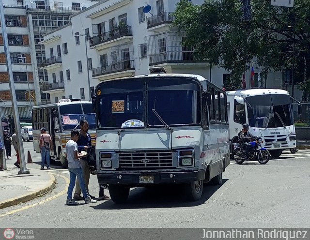 DC - U.C. Venezuela 252 por Jonnathan Rodr�guez