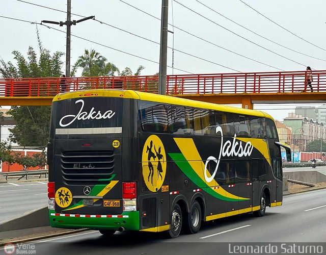Turismo Jaksa 228 por Leonardo Saturno