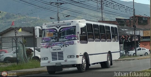 ME - L�nea La Otra Banda 72 por Johan Albornoz