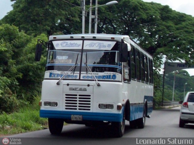 Colectivos El Viga 33 por Leonardo Saturno