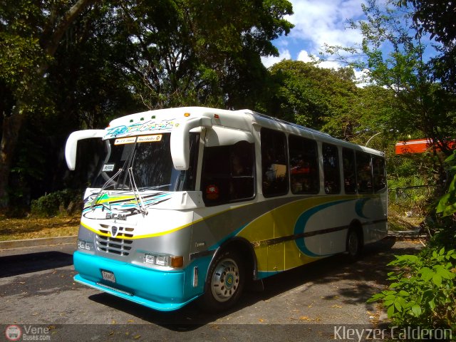 L�nea Los Andes S.C. 013 por Kleyzer Calder�n