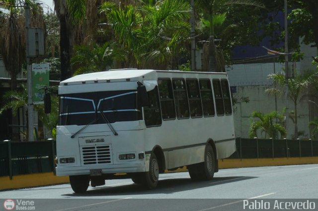 Coop. Transporte Menca de Leoni 102 por Pablo Acevedo