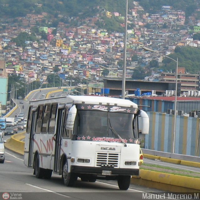 DC - Lnea Resistentes de Coche 90 por Manuel Moreno