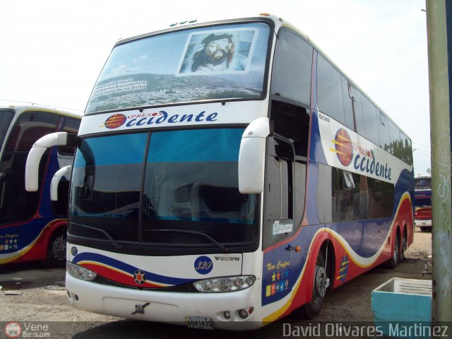 Expresos Occidente 320 por David Olivares Martinez