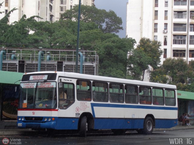 DC - Colectivos Solven 051 por Waldir Mata