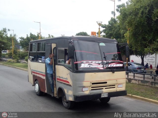 Sin identificacin o Desconocido 02 por Aly Baranauskas