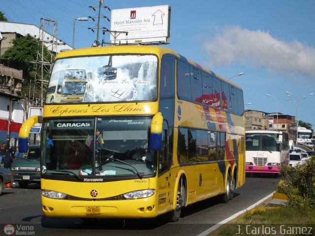 Expresos Los Llanos 142 por J. Carlos G�mez