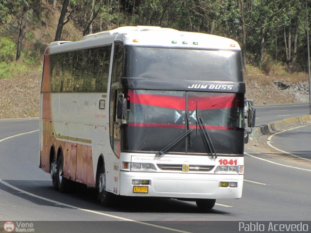 Expresos El Nazareno 1041 por Pablo Acevedo