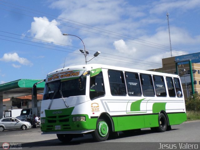 U.C. 23 de Enero 102 por Jes�s Valero