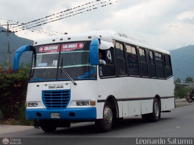 Colectivo Los Andes 48 por Leonardo Saturno