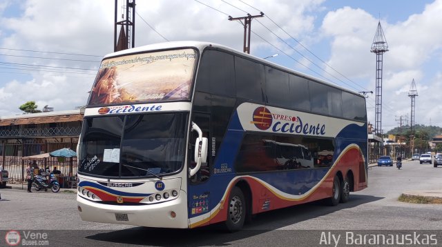 Expresos Occidente 437 por Aly Baranauskas