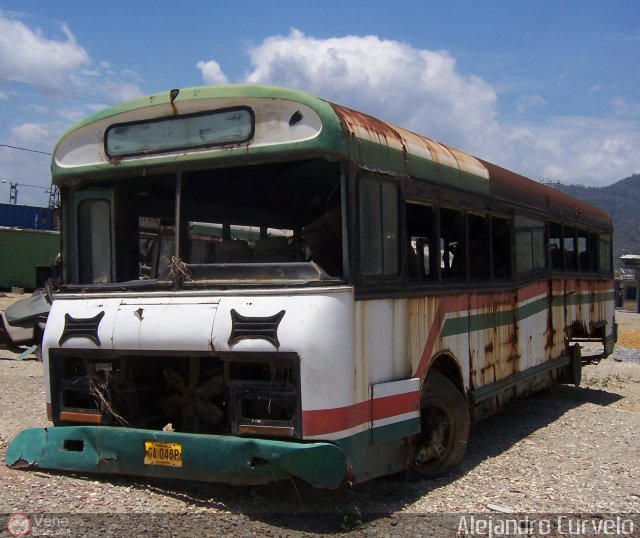 En Chiveras Abandonados Recuperaci�n Transporte Fatima por Alejandro Curvelo