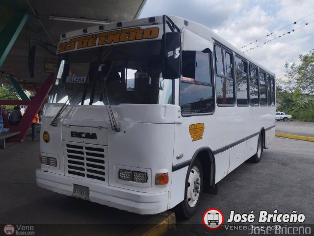 U.C. 23 de Enero 125 por Jos� Brice�o