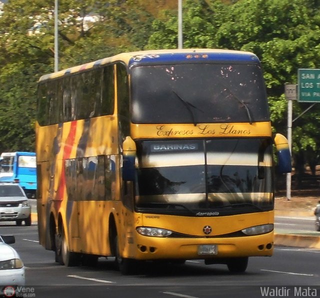 Expresos Los Llanos 216 por Waldir Mata