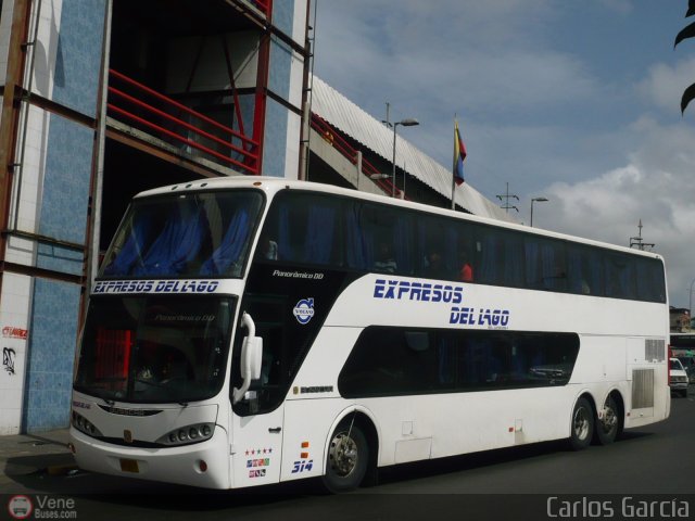 Expresos Del Lago 314 por Carlos Garc�a