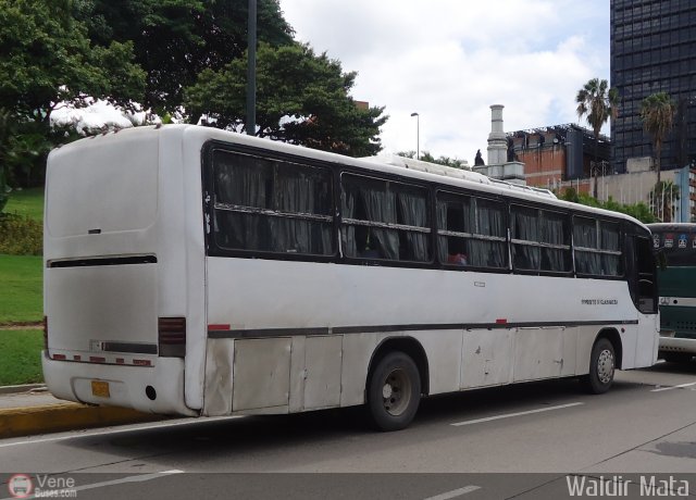 Expresos La Guayanesa 105 por Waldir Mata