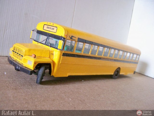 Maquetas y Miniaturas 02 Escolar por Rafael Aular